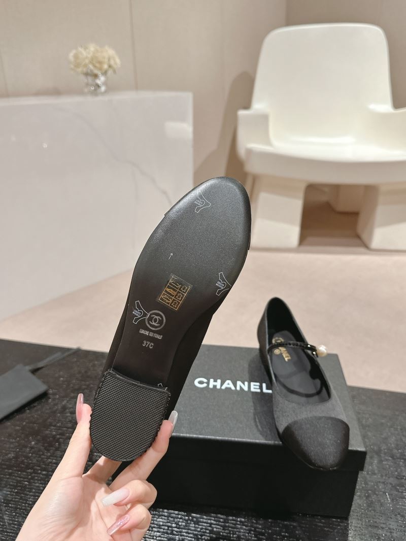 Chanel Low Shoes